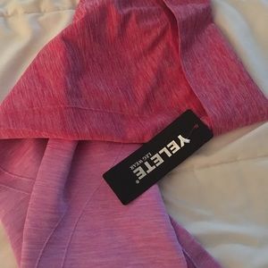 Woman’s NWT Yelete athletic leggings